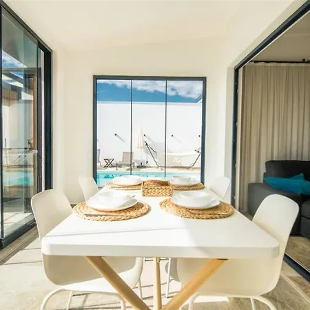 Coast 1 Villa